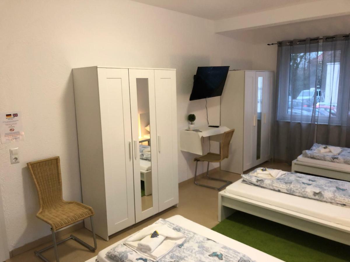 Dreibettzimmer mit Bad