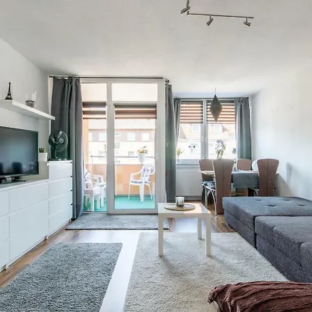 Apartments Or Rooms Near Exhibition Center-2